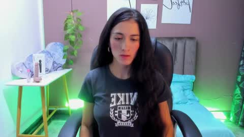 Snapshot of sharonsander1 chatting on February 2, 2:38 am Sharon online show from February 2, 2:38 am