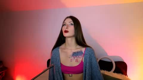 Snapshot of shawty__shy chatting on October 5, 6:02 pm Devika online show from October 5, 6:02 pm