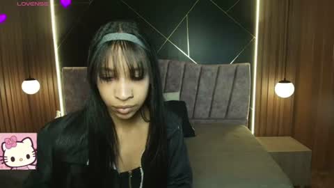 Shay Miller online show from July 27, 11:40 am