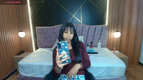 Shay Miller online show from April 25, 11:46 am