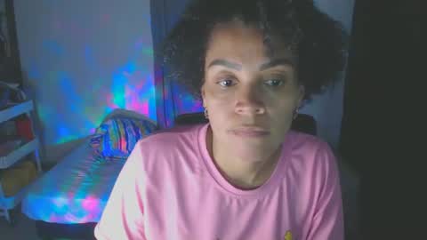 Snapshot of shayna_cute chatting on February 24, 12:05 am Shayna online show from February 24, 12:05 am
