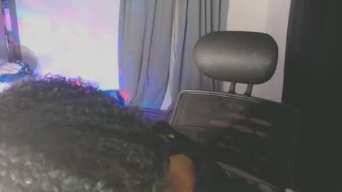 Snapshot of shayna_cute chatting on February 8, 4:14 am Shayna online show from February 8, 4:14 am