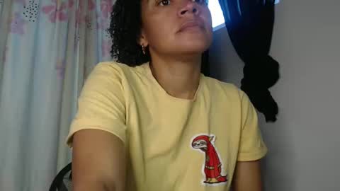 Snapshot of shayna_cute chatting on December 25, 2:56 pm Shayna online show from December 25, 2:56 pm