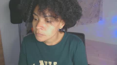 Snapshot of shayna_cute chatting on October 18, 12:57 am Shayna online show from October 18, 12:57 am