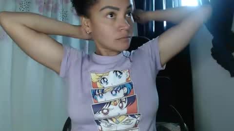Snapshot of shayna_cute chatting on December 29, 5:33 pm Shayna online show from December 29, 5:33 pm