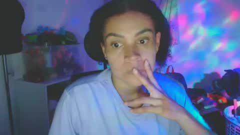 Snapshot of shayna_cute chatting on September 23, 2:10 am Shayna online show from September 23, 2:10 am