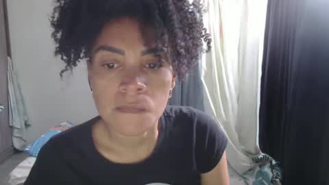 Snapshot of shayna_cute chatting on December 13, 5:10 pm Shayna online show from December 13, 5:10 pm
