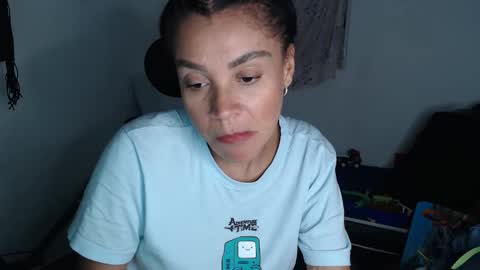 Shayna online show from January 18, 3:36 am