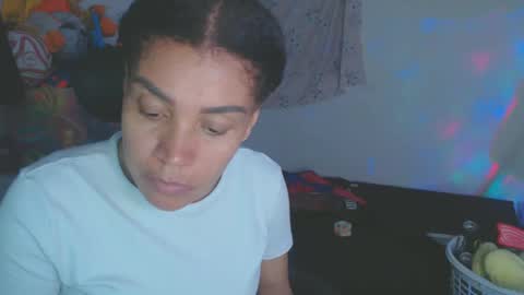 Snapshot of shayna_cute chatting on October 5, 1:54 am Shayna online show from October 5, 1:54 am