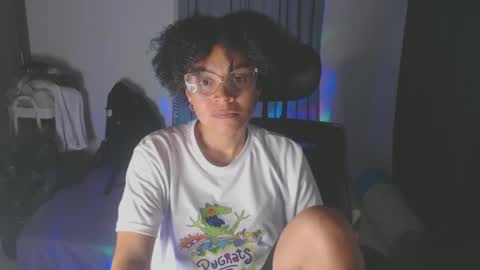 Snapshot of shayna_cute chatting on February 14, 3:22 am Shayna online show from February 14, 3:22 am