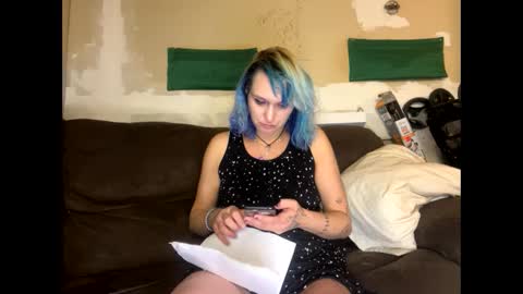 Shelby holes online show from January 10, 8:48 pm