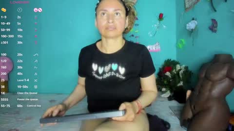 Shera Hade online show from April 25, 12:41 pm