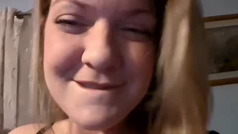 sheseemsinnocent online show from January 21, 12:50 pm