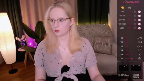 Hello guys my name is Aemilia online show from March 11, 8:52 am