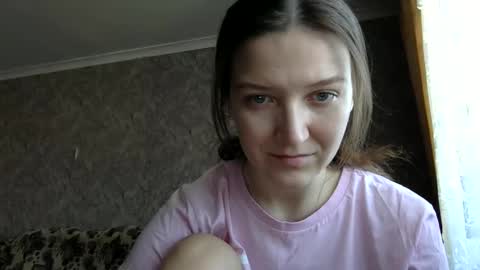 Snapshot of shining_pearl chatting on March 8, 11:24 am Jesica online show from March 8, 11:24 am