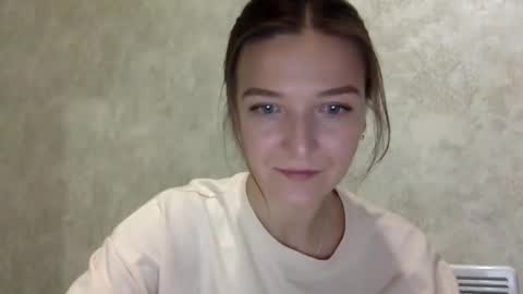 Snapshot of shining_pearl chatting on October 12, 8:22 pm Jesica online show from October 12, 8:22 pm