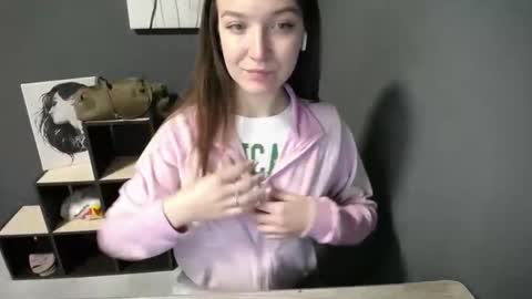 Jesica online show from April 28, 6:28 am