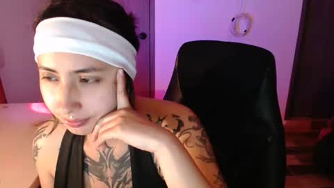 Shopie Hank  online show from August 2, 11:41 pm