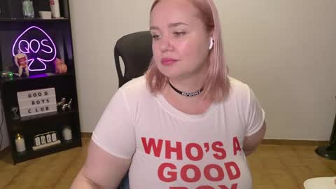 Mimi   online show from June 7, 7:10 pm