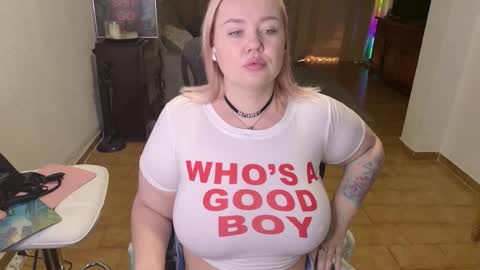 Mimi   online show from March 9, 9:01 am