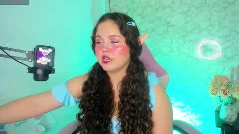 Shyly online show from November 3, 5:22 am