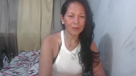 Snapshot of shyn_ann chatting on September 14, 4:10 am shyn_ann online show from September 14, 4:10 am