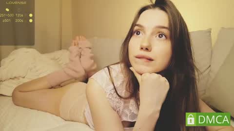 Mary online show from April 29, 5:30 pm