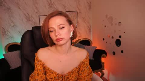 shyysiren online show from April 28, 5:50 pm