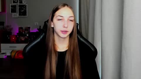 SIA online show from September 27, 2:30 am