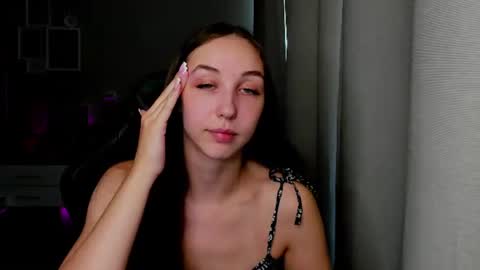 SIA online show from June 21, 4:38 am
