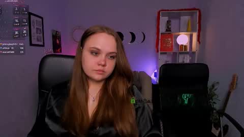 silicia online show from March 12, 12:35 am