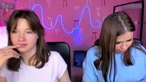 silicia online show from March 7, 8:16 pm