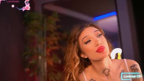 Sienna online show from November 4, 6:46 pm