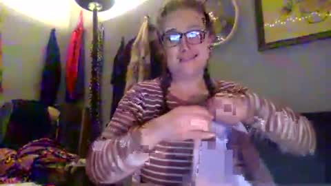 siennavia online show from March 9, 4:37 am