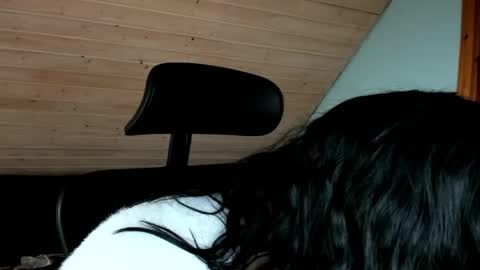 siirena online show from April 29, 6:49 am