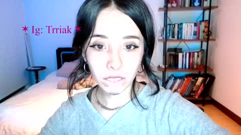 silkbite online show from April 21, 2:51 am