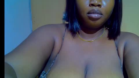Snapshot of silky_caramel chatting on October 10, 10:09 am Caramel online show from October 10, 10:09 am