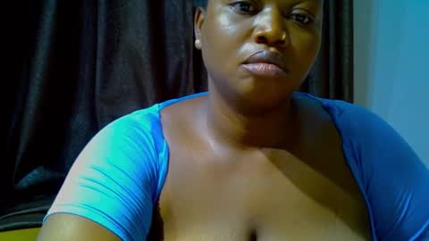 Snapshot of silky_caramel chatting on October 2, 8:41 am Caramel online show from October 2, 8:41 am