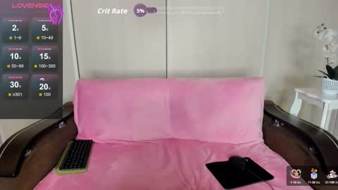 Snapshot of silkynancy99 chatting on October 5, 8:14 pm Nancy online show from October 5, 8:14 pm