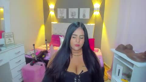 Snapshot of silvana_cruzz chatting on October 5, 4:50 am Silvana cruzzz online show from October 5, 4:50 am