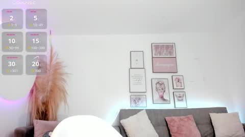 Snapshot of silvia_lane chatting on October 9, 7:56 am Silvia online show from October 9, 7:56 am