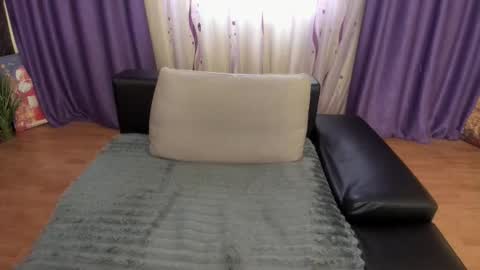 Silvya online show from March 11, 7:45 am