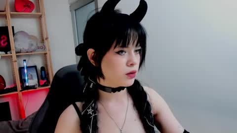 Wendy help me get get 69 likes  online show from April 7, 6:26 am