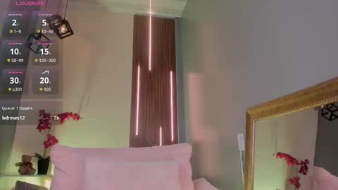 Simona online show from March 3, 2:23 pm