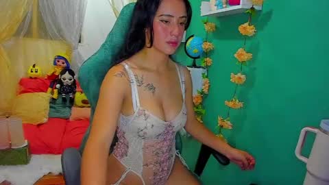 Simon Simpson          Modelo Independiente online show from April 22, 2:52 am