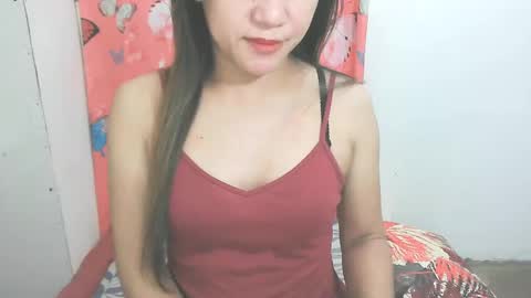 Snapshot of simpleladie15 chatting on January 1, 4:18 pm marisweet online show from January 1, 4:18 pm