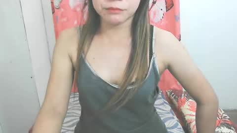 Snapshot of simpleladie15 chatting on February 7, 7:18 am marisweet online show from February 7, 7:18 am