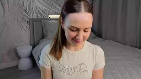 Zoe online show from March 12, 8:28 am