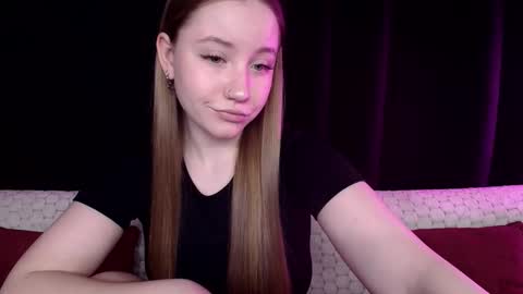 Snapshot of sindiwatsoon chatting on January 16, 1:36 pm Sindi online show from January 16, 1:36 pm
