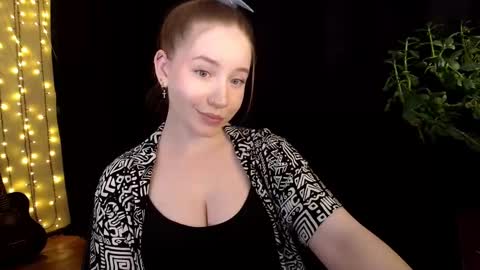 Snapshot of sindiwatsoon chatting on September 14, 1:53 pm Sindi online show from September 14, 1:53 pm